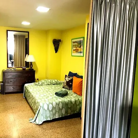 Nogalera 110 3 Seasonal Pools With Bar Торремолінос