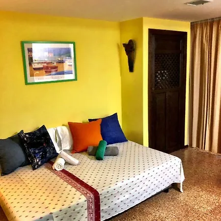 Nogalera 110 3 Seasonal Pools With Bar *