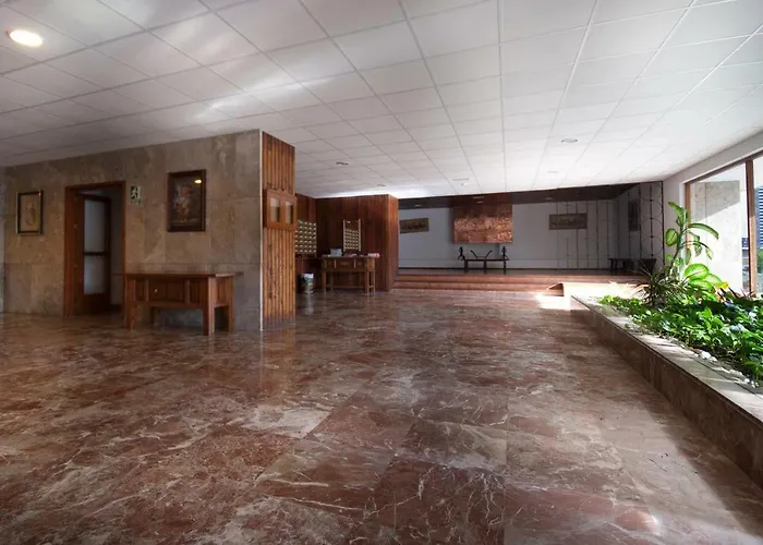 Nogalera 110 3 Seasonal Pools With Bar *