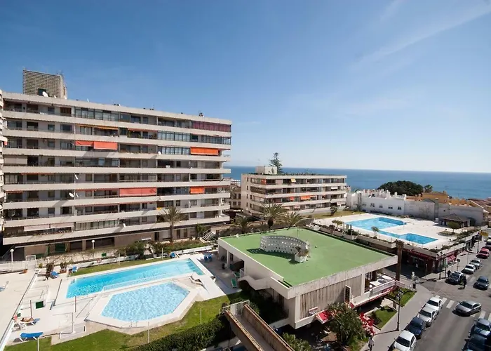 Nogalera 110 3 Seasonal Pools With Bar Torremolinos